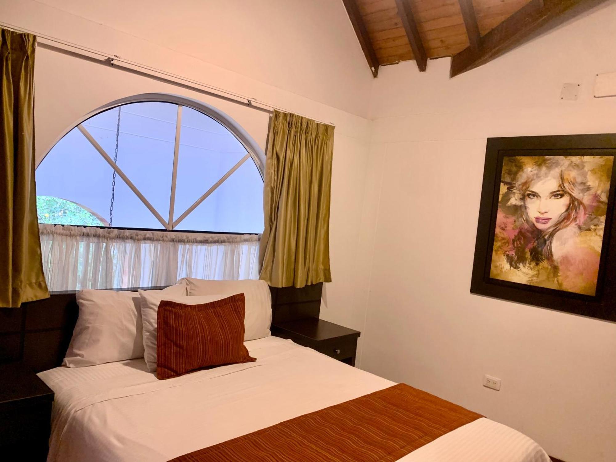 Serenity Suites Casa Boutique 부카라망가 외부 사진