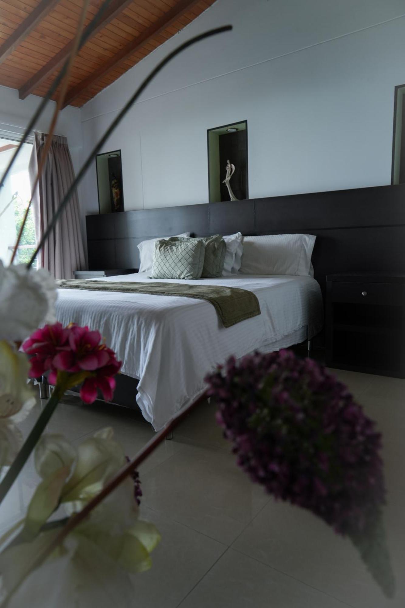 Serenity Suites Casa Boutique 부카라망가 외부 사진