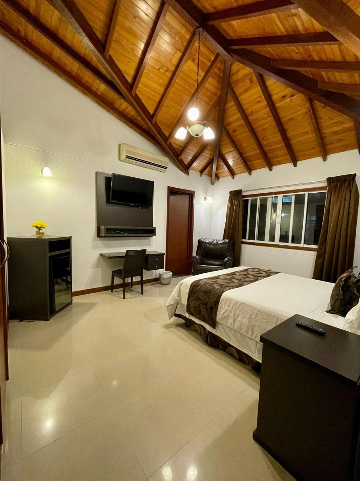 Serenity Suites Casa Boutique 부카라망가 외부 사진