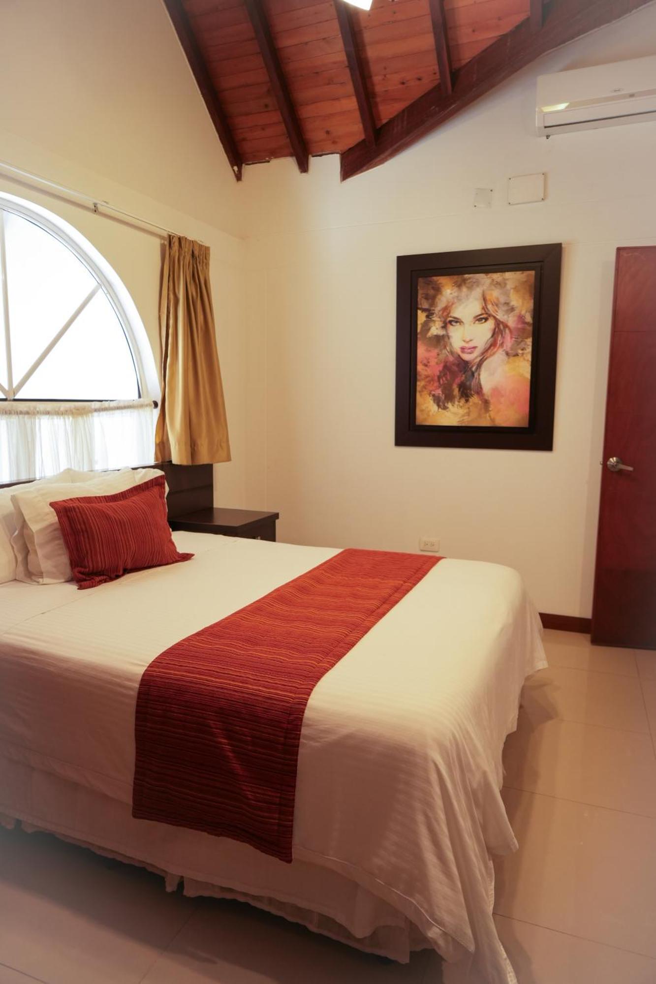Serenity Suites Casa Boutique 부카라망가 외부 사진